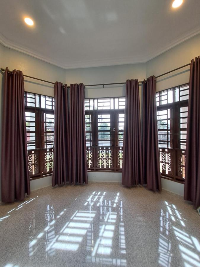 Zn Homestay Gong Badak Kampong Pengkalan Maras Екстер'єр фото