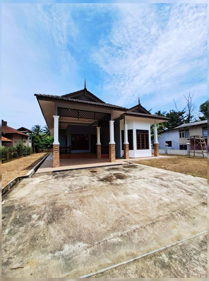 Zn Homestay Gong Badak Kampong Pengkalan Maras Екстер'єр фото